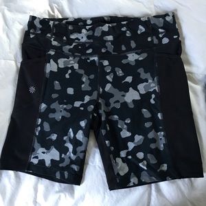 Women’s Athleta shorts